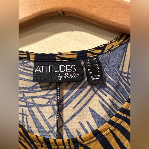 Attitudes maxi dress with jacket. Navy and Tan. Size XS - Picture 3 of 14